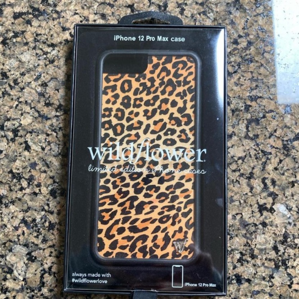 Wildflower cheetah print iPhone case. For the 6 7 and 8 +